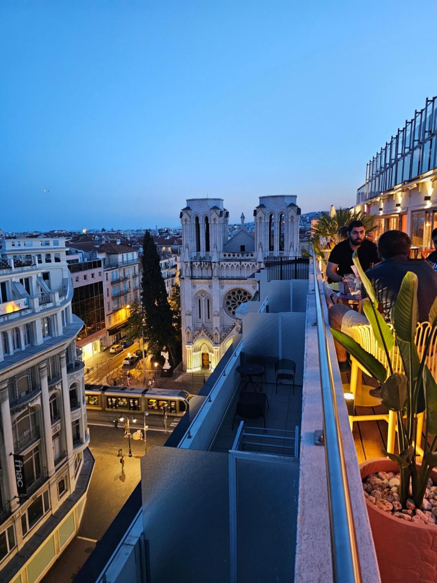 Mercure Centre Notre Dame 4*