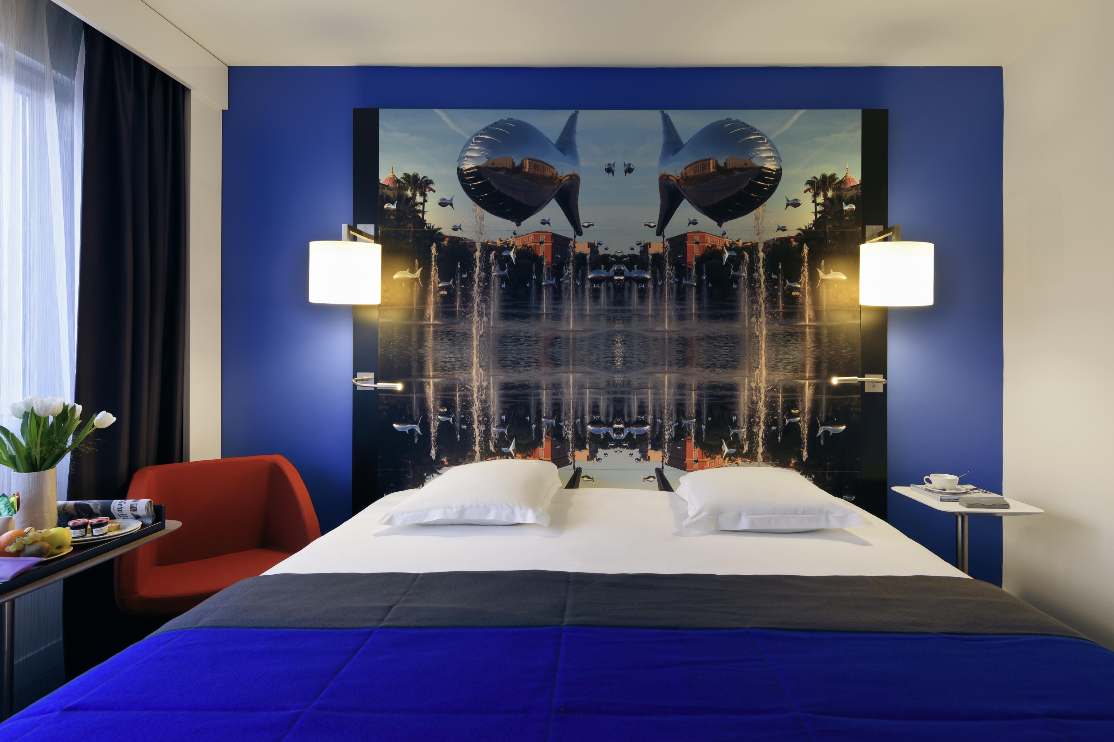 Mercure Centre Notre Dame Hotel 4*